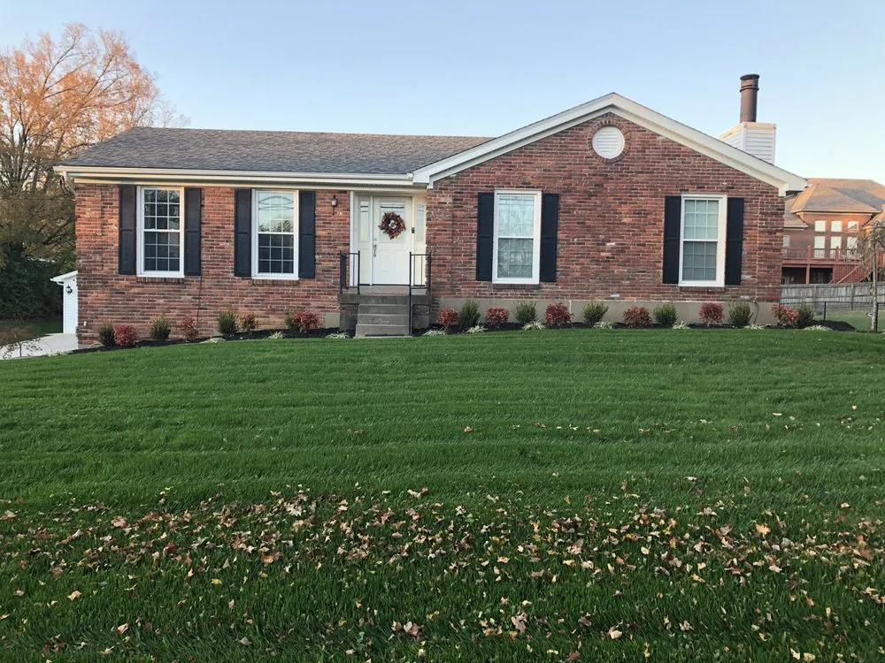 Custom landscaping services in Shepherdsville, KY by Burns Custom Lawn Care