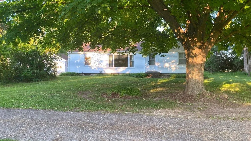 Professional landscaping services in Ann Arbor, MI by Burns Lawn Care & Landscaping