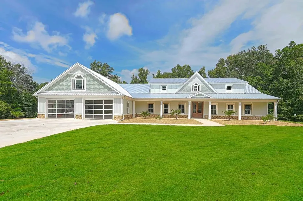 Trusted lawn care service experts serving Dallas, GA - Burnt Hickory Landscape Service