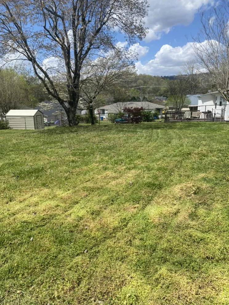 Trusted outdoor landscaping in Chattanooga, TN by Burton lawn care