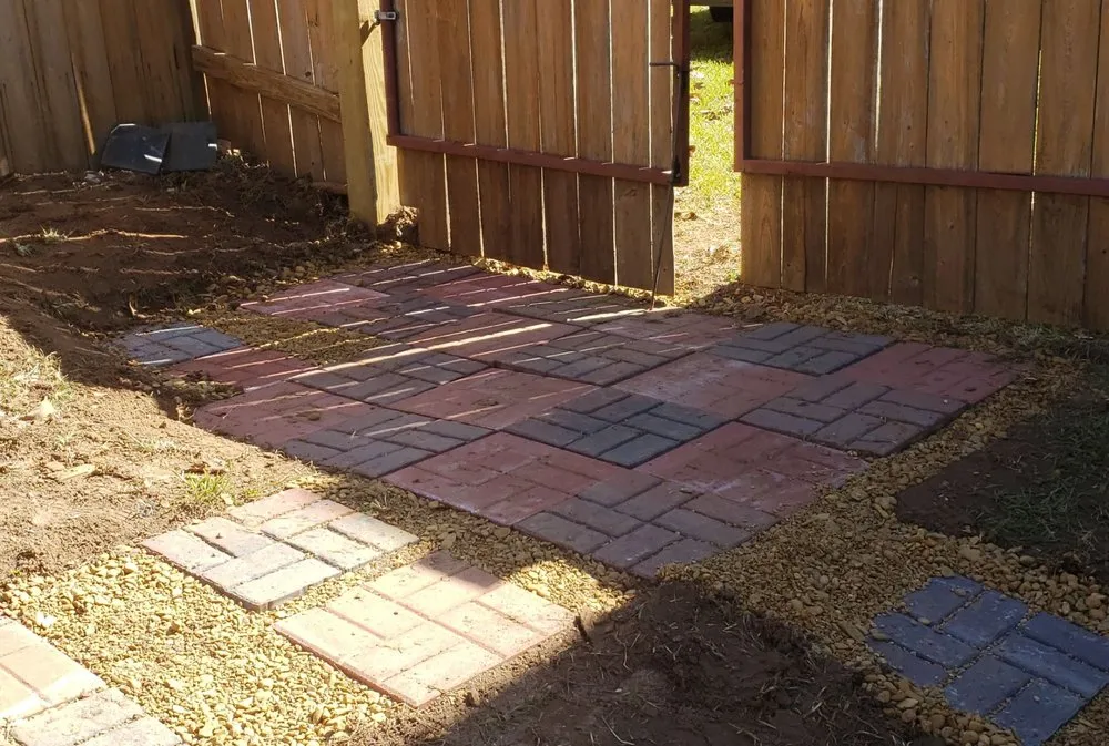 Affordable yard maintenance for beautiful yards in Meridian, MS by Burton Lawn Care