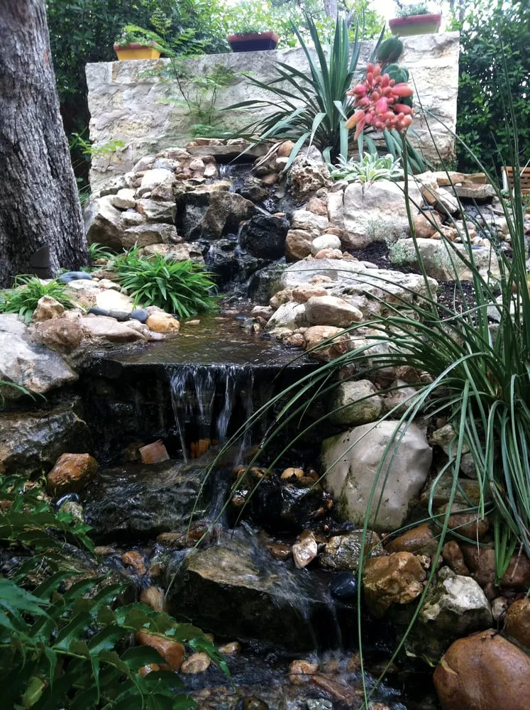 Reliable garden landscaping in Leander, TX by Busby Landscapes