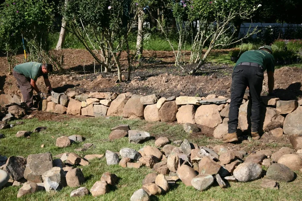 Local lawn mowing service experts serving Whippany, NJ - Bushes Landscaping & Garden Center