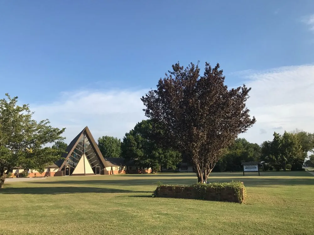 Professional garden landscaping for homes in Pryor Creek, OK by Bushwhackers