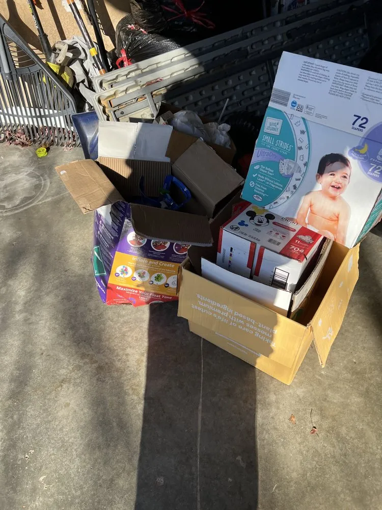 Expert garden landscaping for residential properties across Indianapolis, IN - Business Men