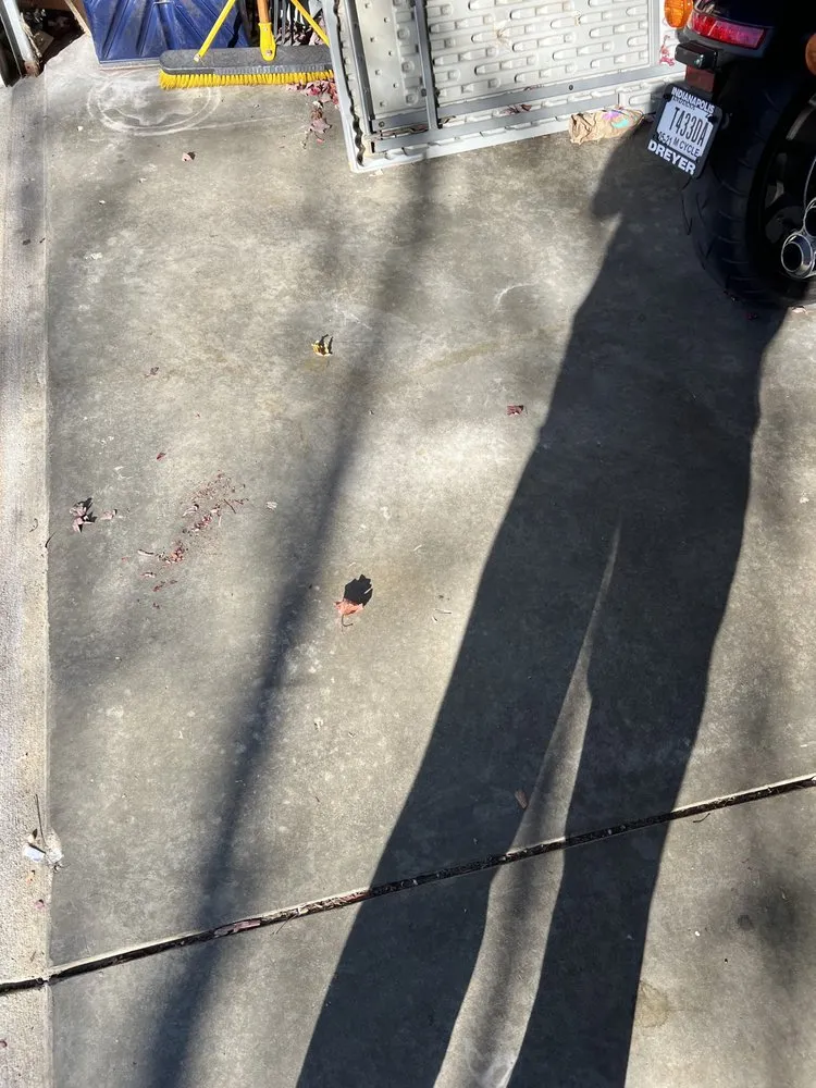 Trusted lawn mowing service in Indianapolis, IN - Business Men