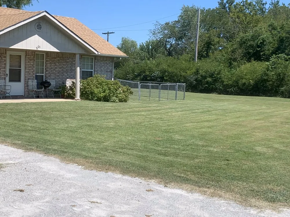 Affordable yard cleanup service experts serving Muskogee, OK - Buster’s Lawn Service