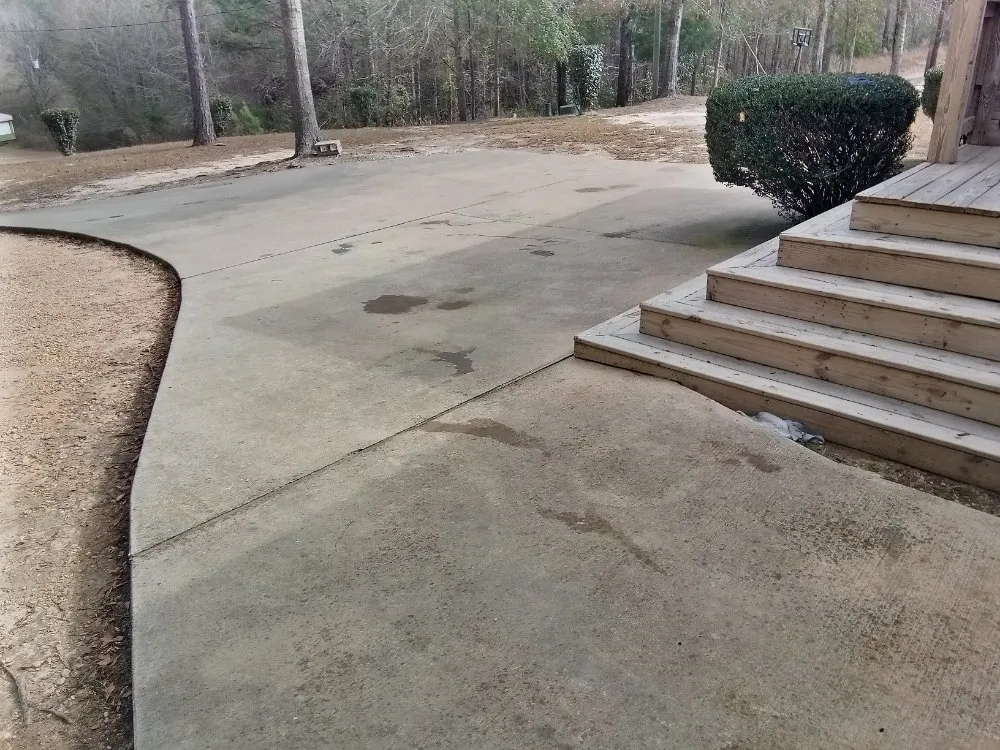 Local lawn care service in Laurel, MS by Buster's Lawncare & Mower