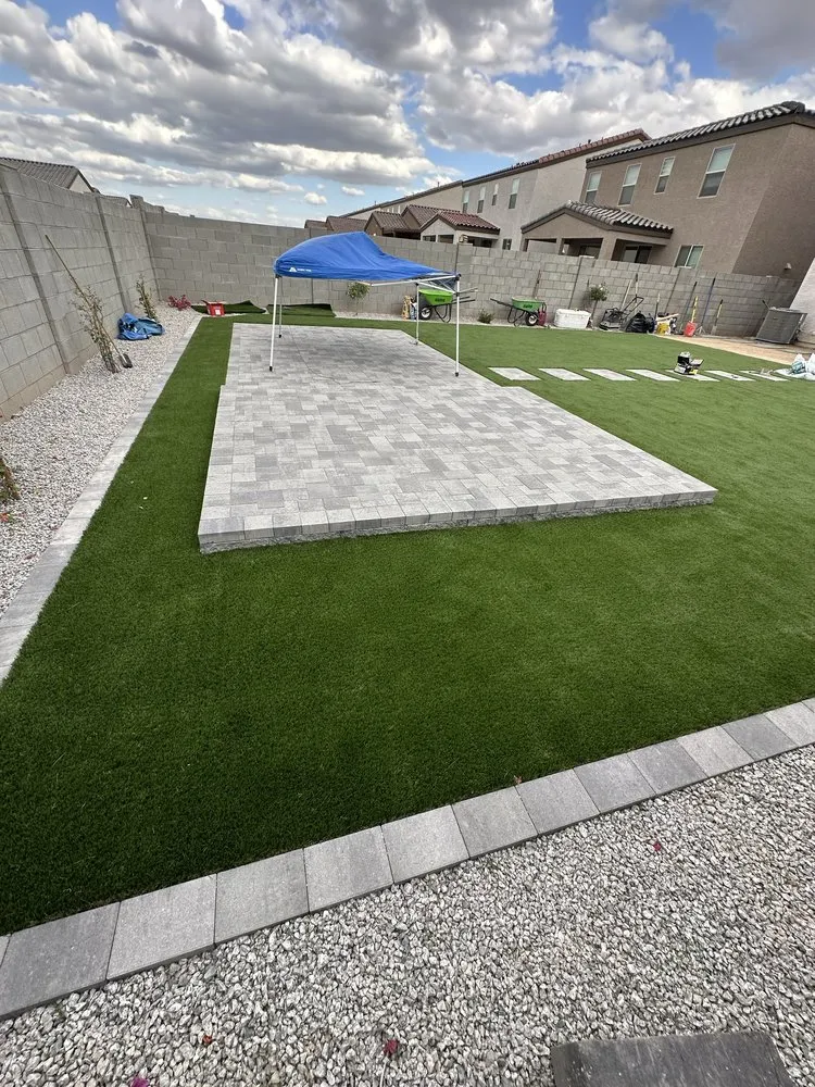 Affordable garden landscaping in Phoenix, AZ by Bustos Hardscape & Construction