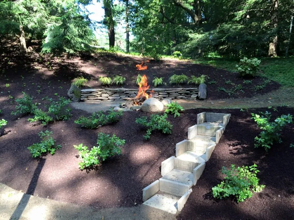 Top-rated yard maintenance in Cheektowaga, NY - Busy Beaver Lawn & Garden