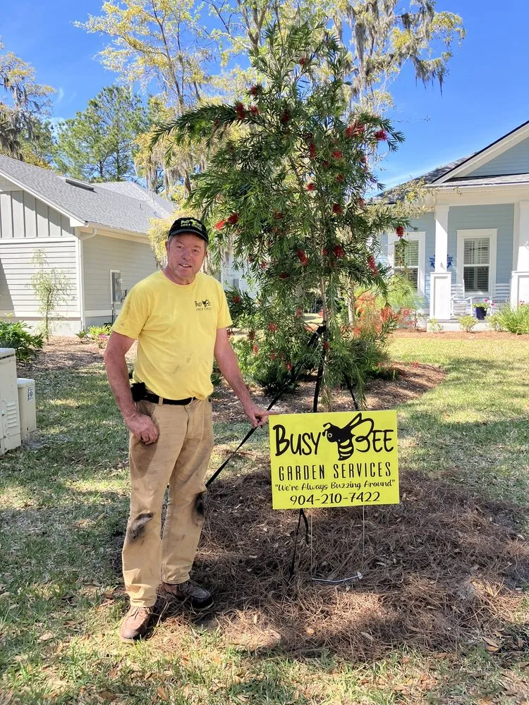 Custom outdoor landscaping in Hilliard, FL - Busy Bee Garden And Landscape Services