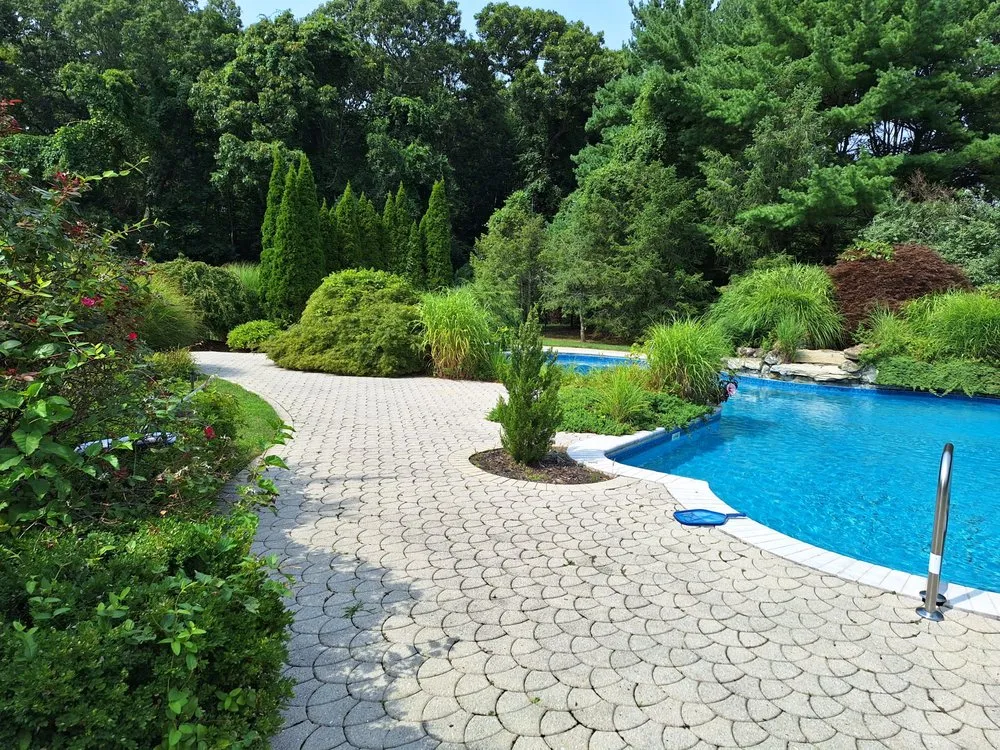 Top-rated outdoor landscaping experts serving Mastic, NY - Busy Bee Lawn Care