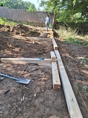 Busy Bee Lawn Care Logo