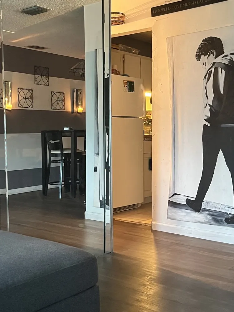 Custom garden landscaping for outdoor upgrades in Fort Lauderdale, FL by Busy Ricky Construction And Landscaping