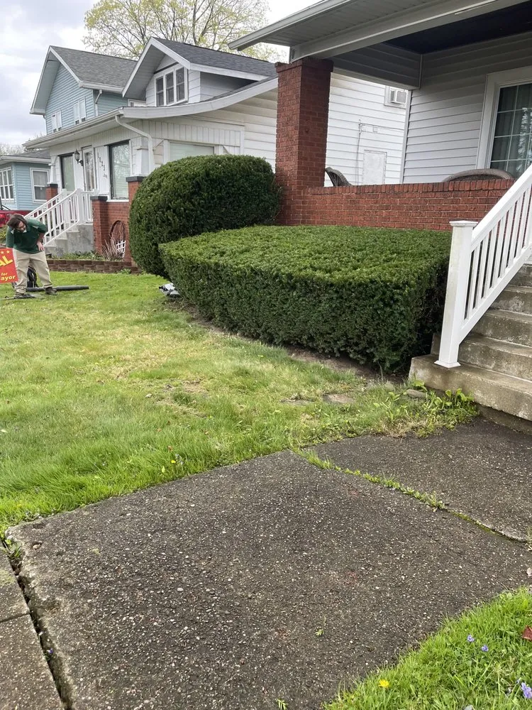 Local landscaping services experts serving Uhrichsville, OH - Butler Mowing & Property Maintenance