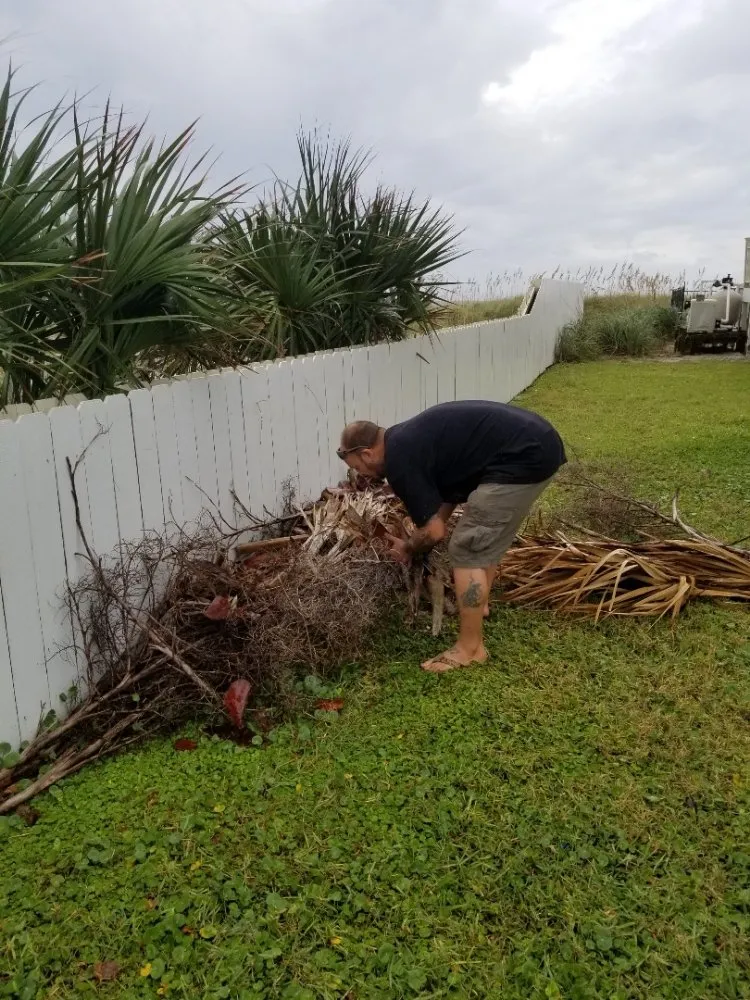 Local landscaping services experts serving Fort Walton Beach, FL - Butler's landscapes