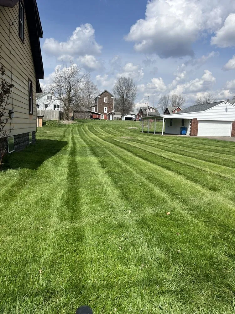 Trusted outdoor landscaping for homes in Poland, OH by Buzz Bros