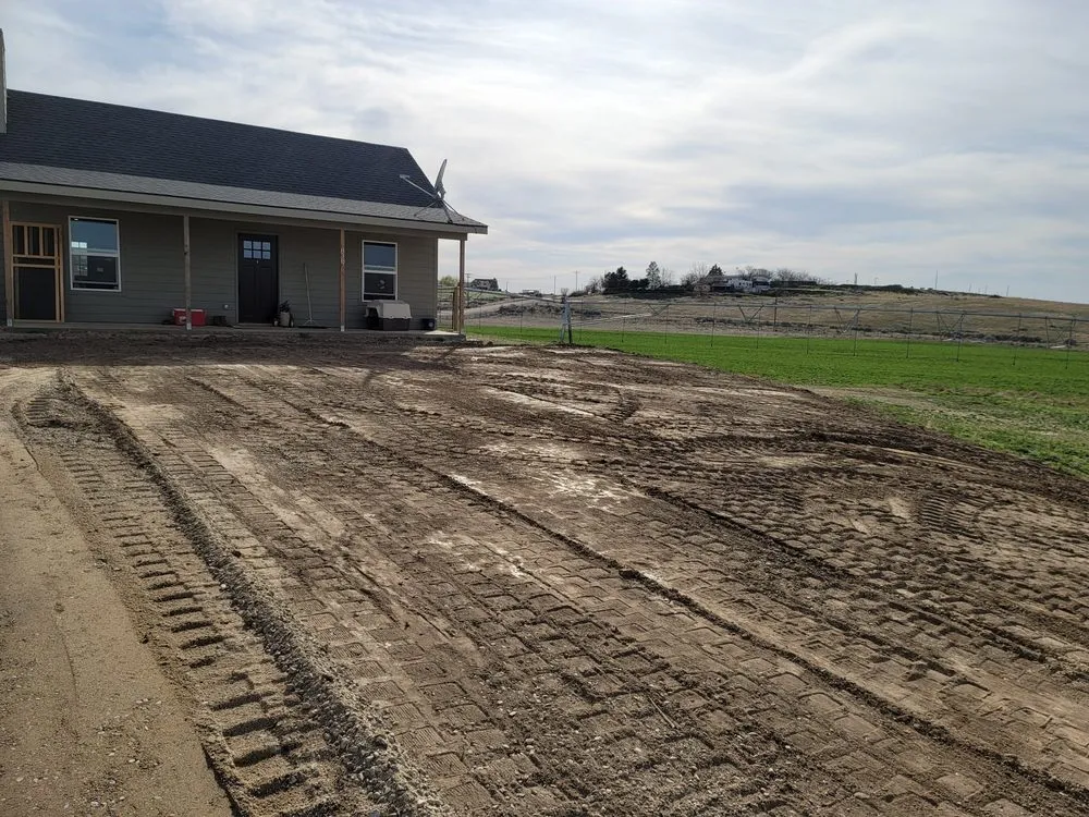 Reliable landscape design in Meridian, ID by Buzz Custom Construction