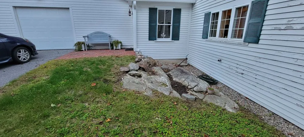 Top-rated landscape design for year-round maintenance in Brunswick, ME by Buzzy's Landscapes