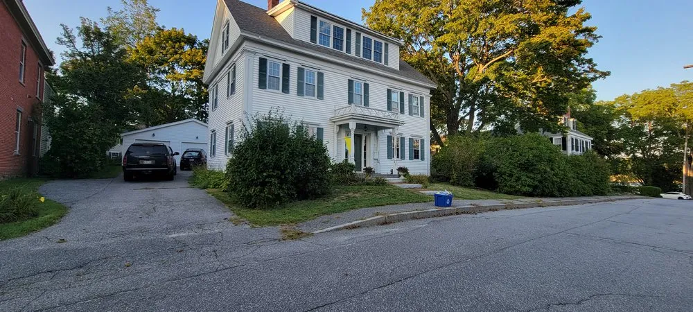 Top-rated yard cleanup service for beautiful yards in Brunswick, ME by Buzzy's Landscapes