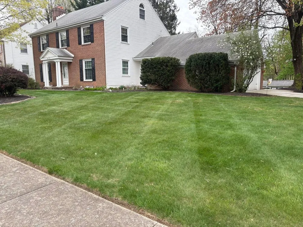 Top-rated lawn mowing service in Mechanicsburg, PA - BW Outdoor Solutions