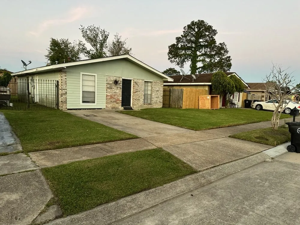 Top-rated outdoor landscaping for beautiful yards in New Orleans, LA by Bway Management Services