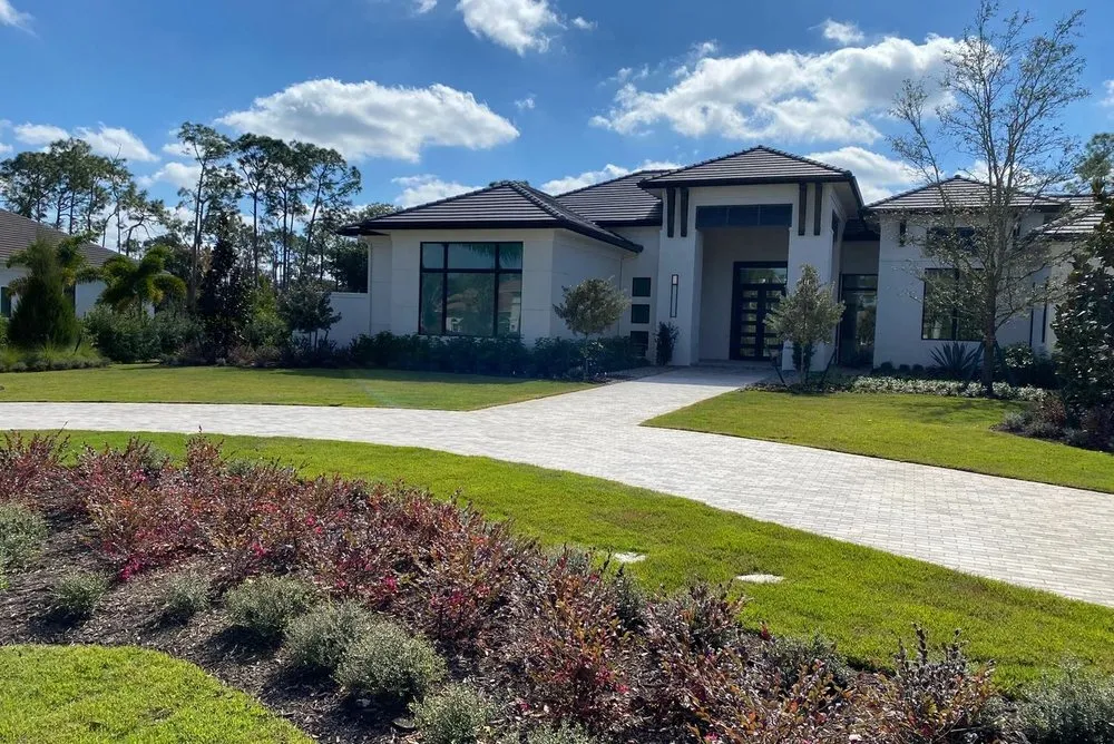 Expert landscaping services experts serving Naples, FL - BWL Landscaping & Lawn Maintenance