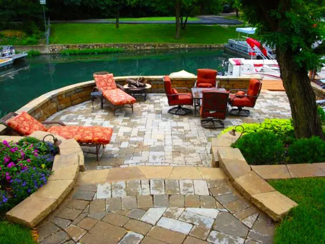 Custom yard cleanup service in Parkville, MO by By the Blade Lawn & Landscape