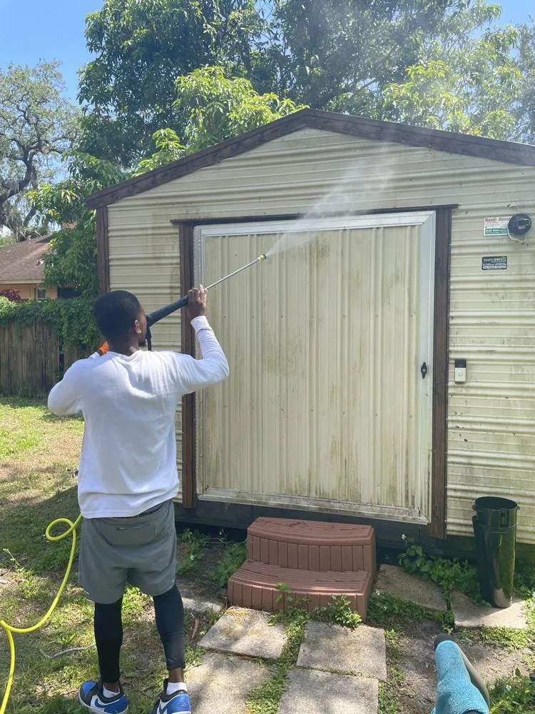 Professional yard maintenance for beautiful yards across Tampa Bay, FL - BYC Landscaping & Pressure Washing