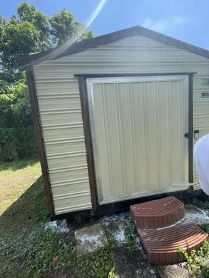 BYC Landscaping & Pressure Washing Logo