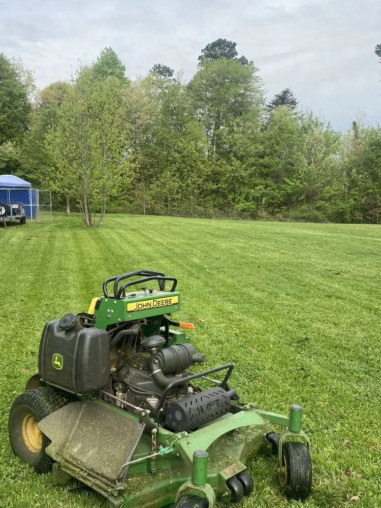 Affordable garden landscaping in Taylorsville, NC - Byers & Sons Lawncare