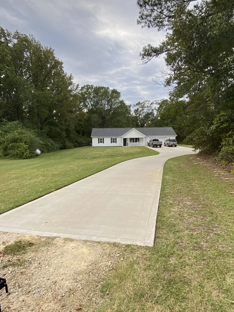 Affordable lawn care service experts serving Four Oaks, NC - Byrds Elite Lawn Care & Landscaping