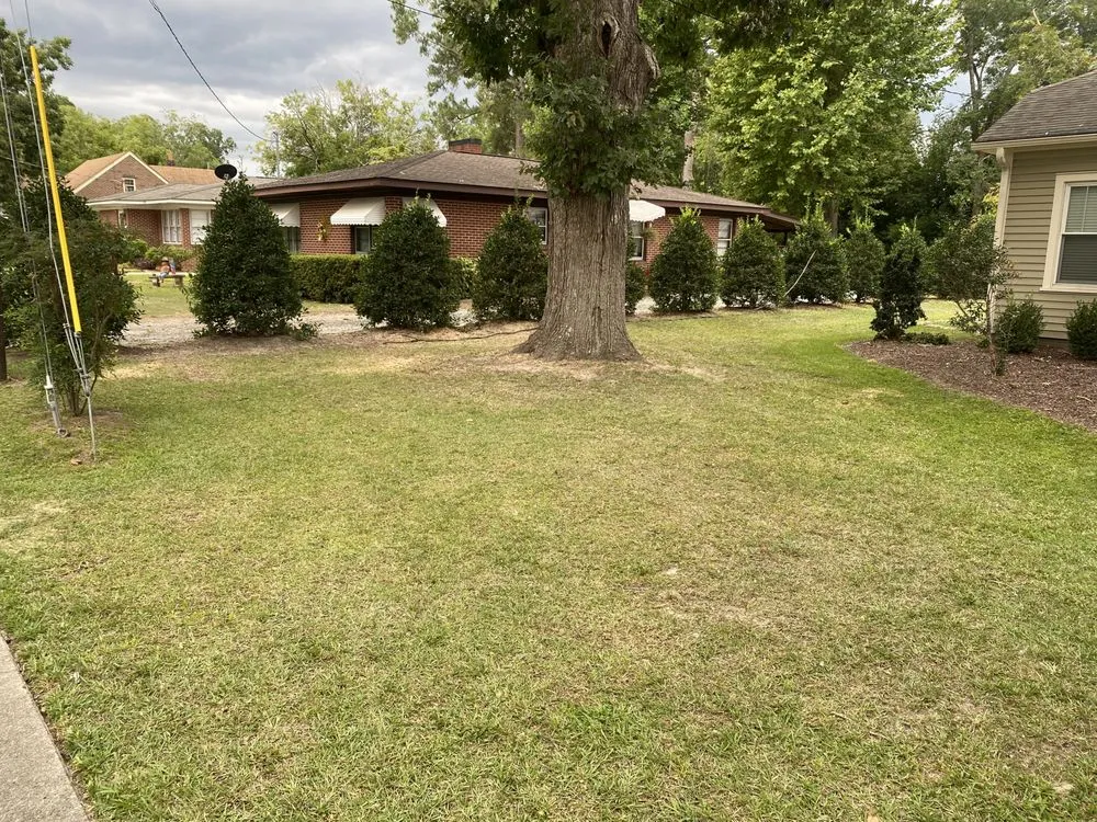 Expert residential landscaping experts serving Four Oaks, NC - Byrds Elite Lawn Care & Landscaping