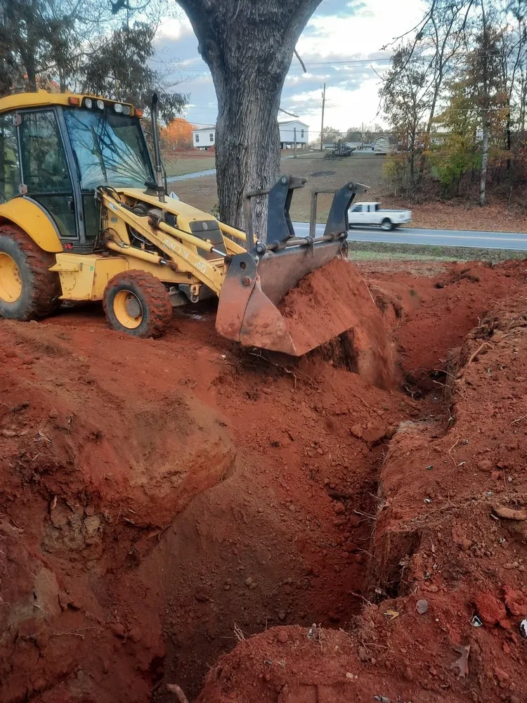 Custom landscape installation in Valdese, NC - Byrd's Landscaping Grading and Trucking