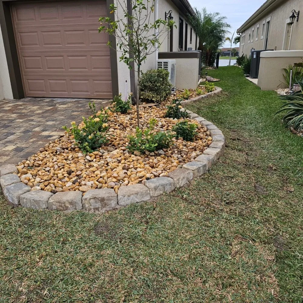 Affordable yard maintenance in Melbourne, FL - Byrd's Lawn & Landscape