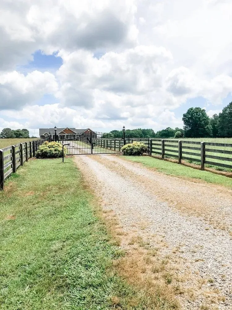 Affordable yard maintenance in Byron, GA - Byron Fence