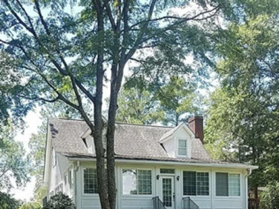 Reliable residential landscaping experts serving Ridgeway, SC - Byron Hanna Lawn and Tractor