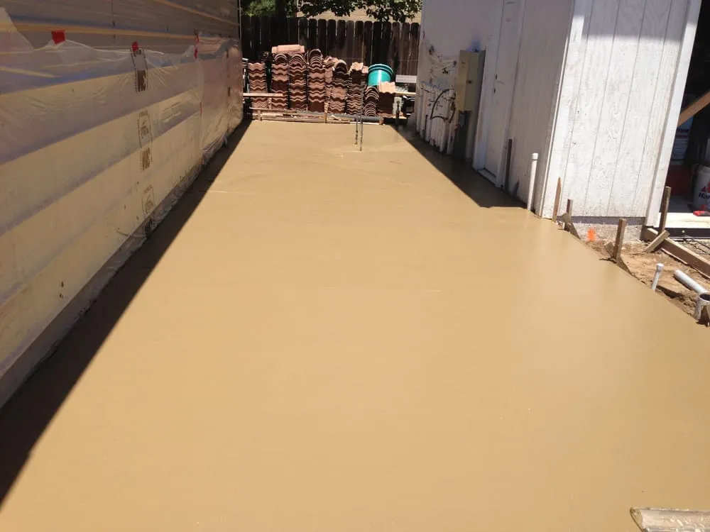 Affordable yard cleanup service for year-round maintenance across Byron, CA - Byron Rock & Ready-Mix