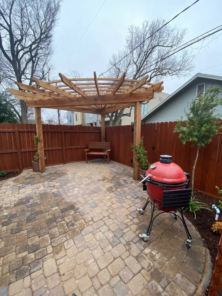 Affordable lawn care service experts serving Houston, TX - Byron's Landscaping