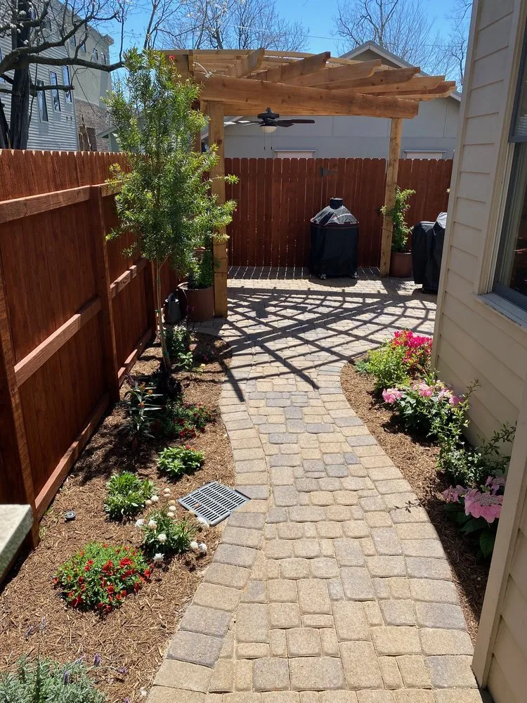 Expert yard maintenance experts serving Houston, TX - Byron's Landscaping