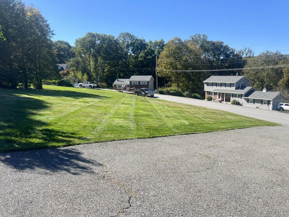 Local yard maintenance for beautiful yards in Mahopac, NY by Byron’s Lawn Care
