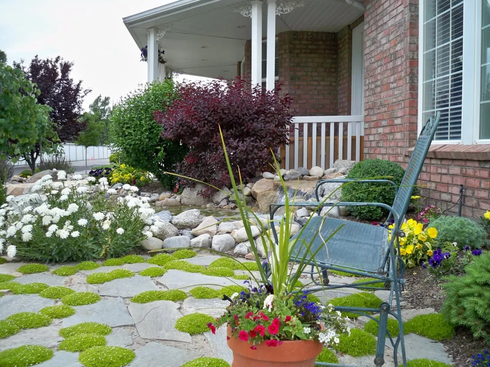 Professional garden landscaping for homes in South Jordan, UT by Bytendorp Enterprises Landscaping