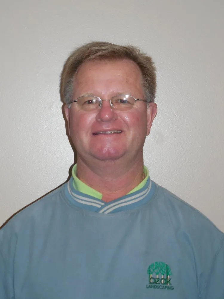 Custom yard maintenance in Georgetown, OH by Bzak