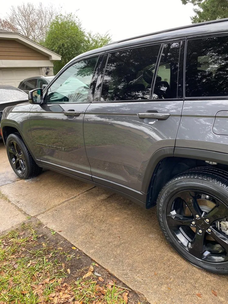 Top-rated lawn mowing service in Houston, TX by Bzzz Renovation Mobile Detail