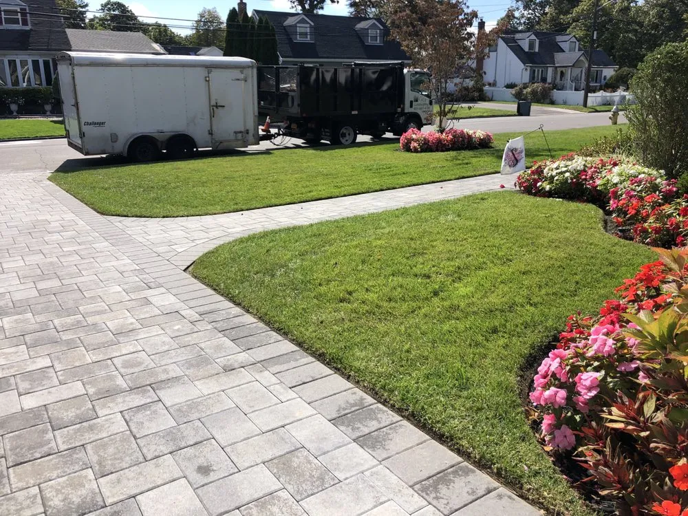 Professional yard cleanup service experts serving Brentwood, NY - C & A Landscaping