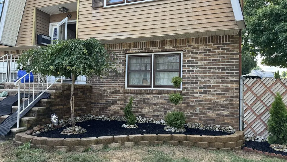 Top-rated garden landscaping in Edison, NJ - C & B Lawn Care Service