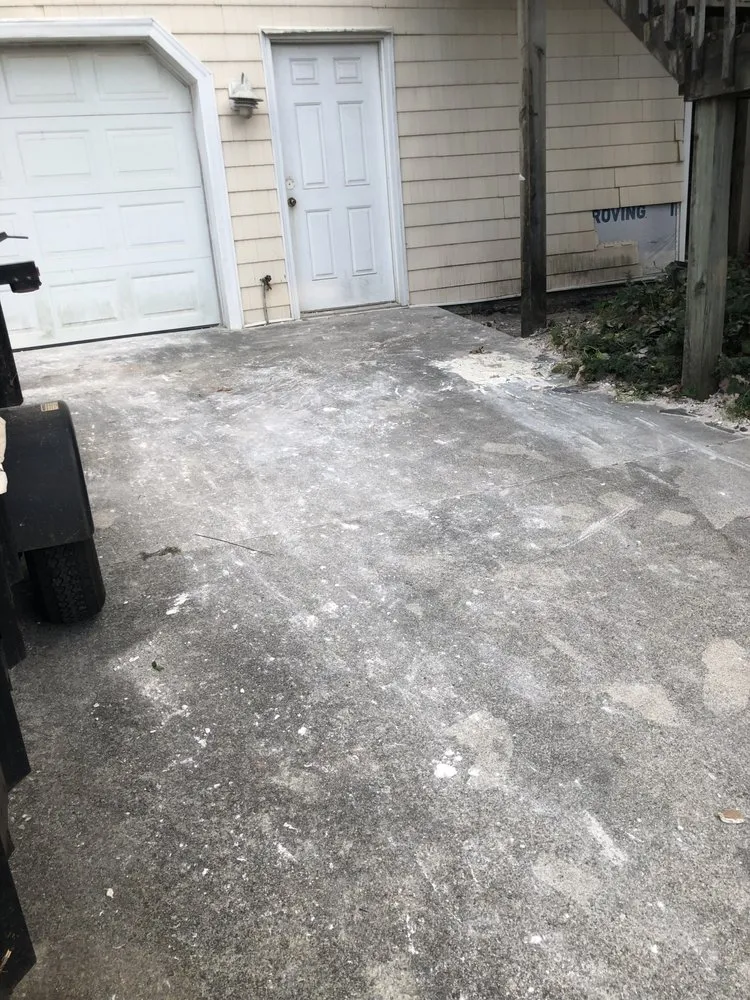 Custom lawn mowing service experts serving Wilmington, NC - C & C Lawn and Homes Services