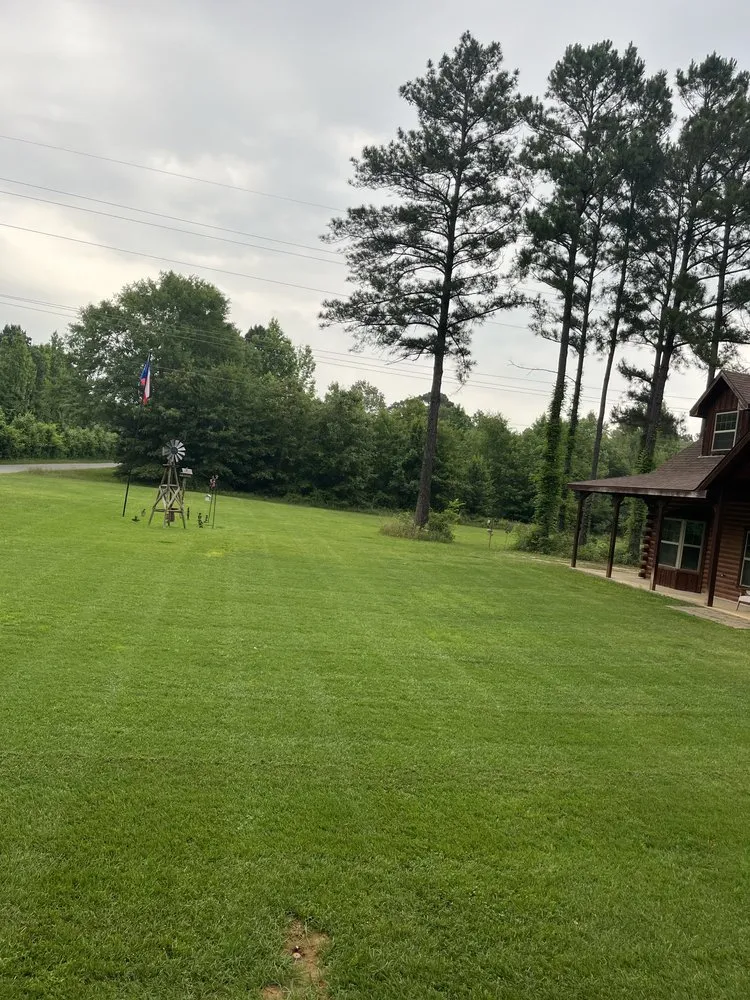 Reliable landscape design with custom design in Kilgore, TX by C & C Lawn Care