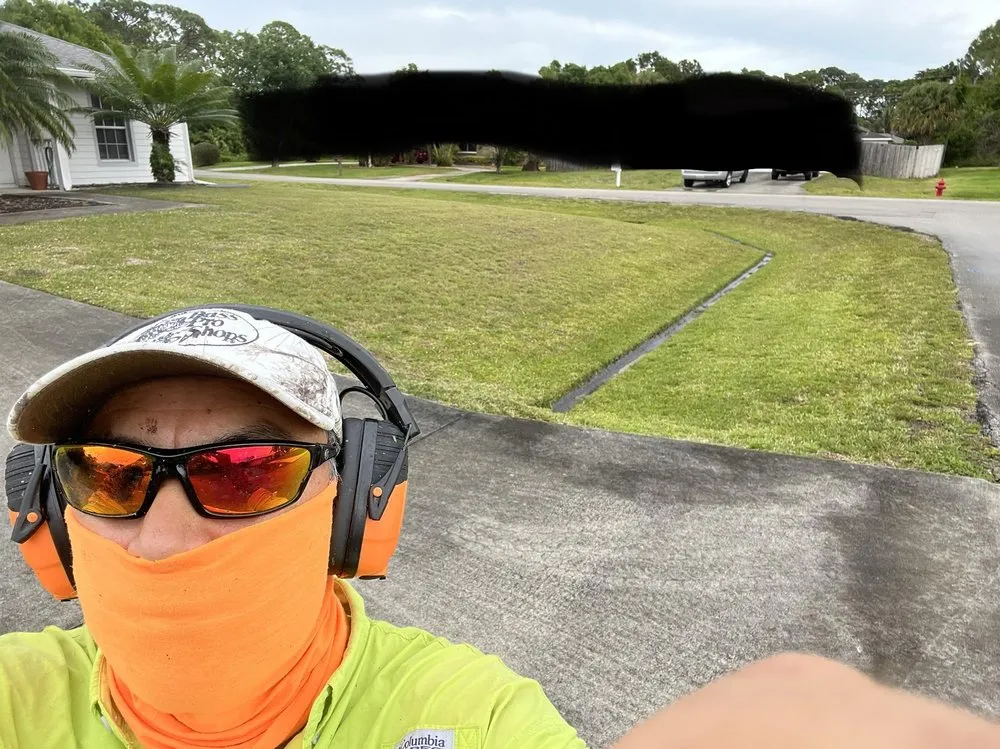 Trusted yard cleanup service experts serving Port St. Lucie, FL - C & E Landscaping Services