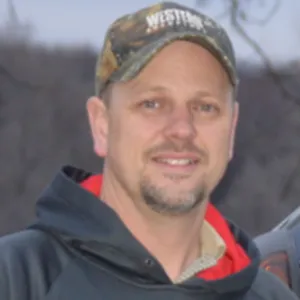 Trusted lawn care service in New Hampton, IA - C & E Lane